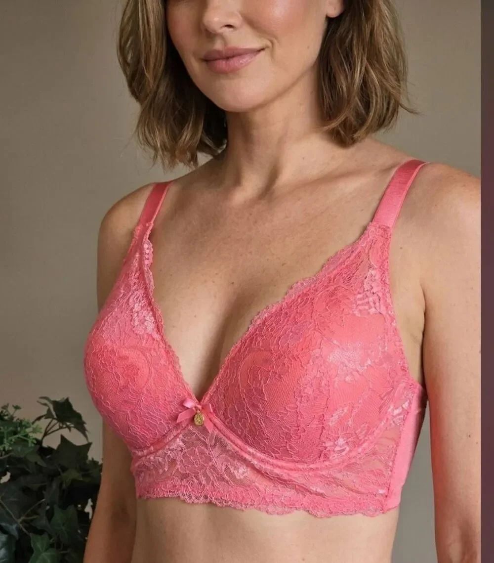 Daisy Fuentes Intimates Bra New Sz 38DD